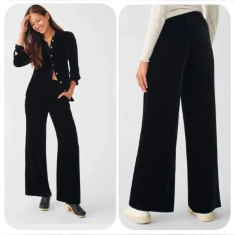 FAHERTY velvet genevieve wide leg pant in black silk velvet. Medium